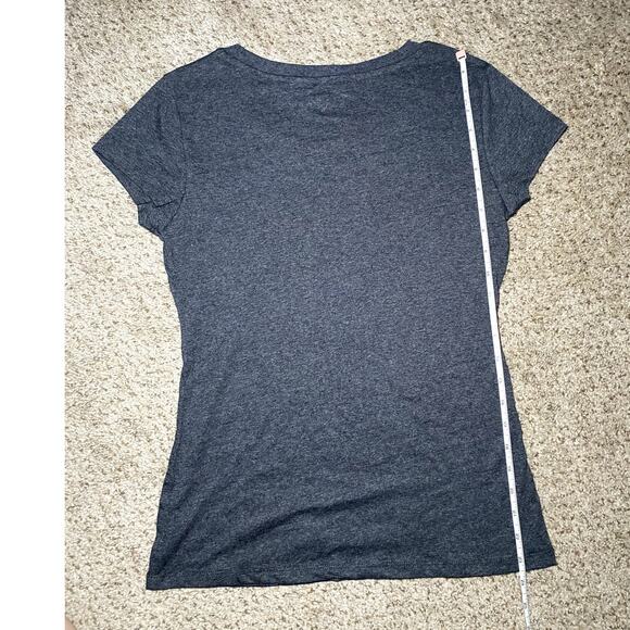 Bugs Bunny - NWT - New York Heather Gray Graphic Juniors T-Shirt - Picture 5 of 7